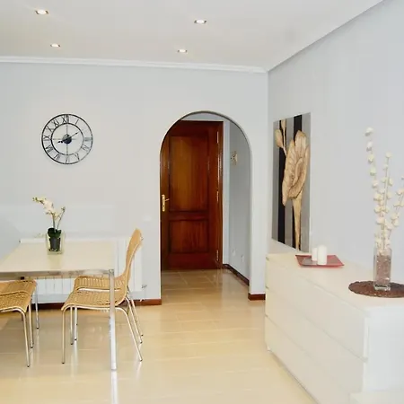 Apartamento Noja Garden 아파트 *